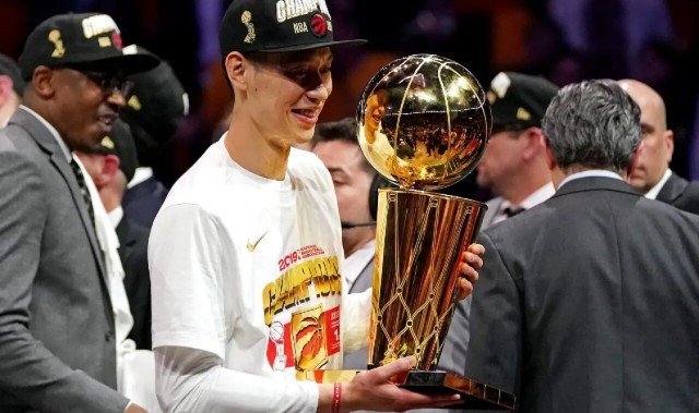 kaiyun-破防！林书豪自曝NBA生涯真相，放弃700万+场均20+，依然被拒