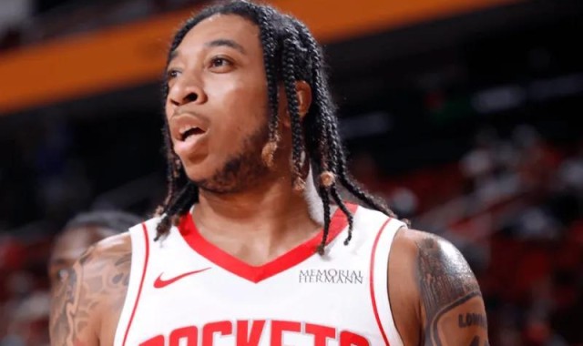 开云体育官网-乌度卡终于做正确调整！戴维森取代霍乐迪，奥科吉提首发效果不差