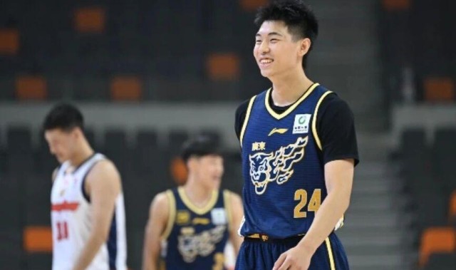 开云体育网址-崔永熙表态已恢复100%，山西内线大将伤病，青岛官宣签约新大外援