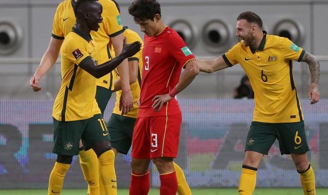 开云-【国足观察】一场原罪！0比3能否倒逼李铁用人大变革